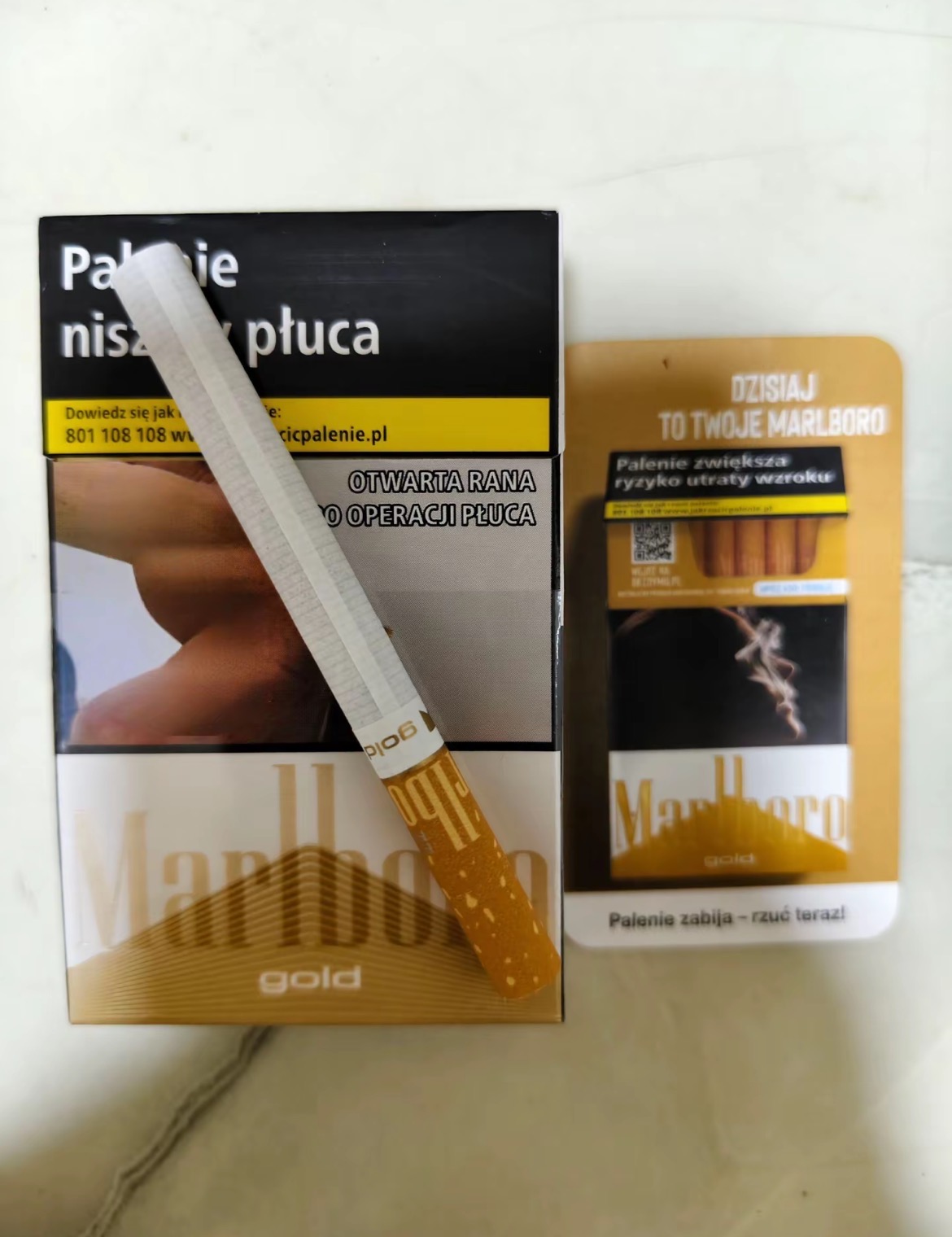 Marlboro Gold (Poland) (10-Pack Carton) - Image 4